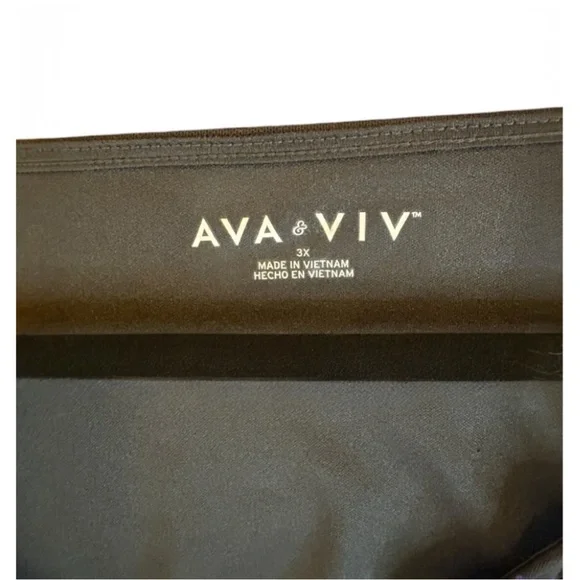 Ava & Viv 3X NWT Black Purple Floral Peplum Blouse Smocked Waist Flutter Sleeve - Picture 5 of 9